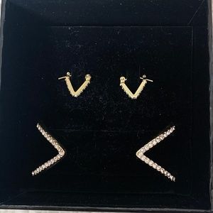 EARRING AND BRACELET SET